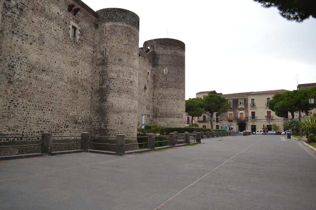 Appartement In Front Of Castello Ursino
